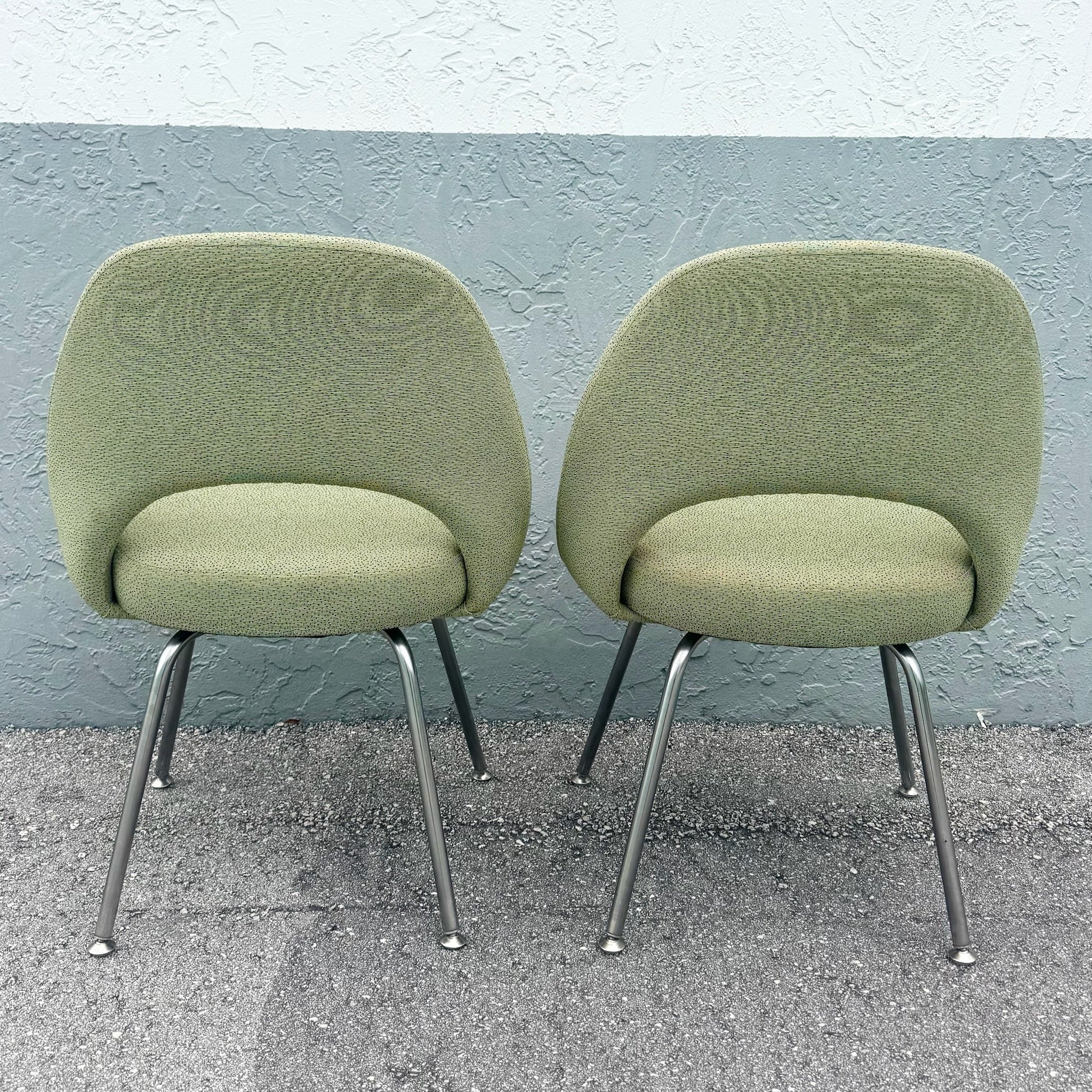 2001 Saarinem Executive Side Chairs for Knoll, Model 72c - Set of 6 Dolphin & Flamingo