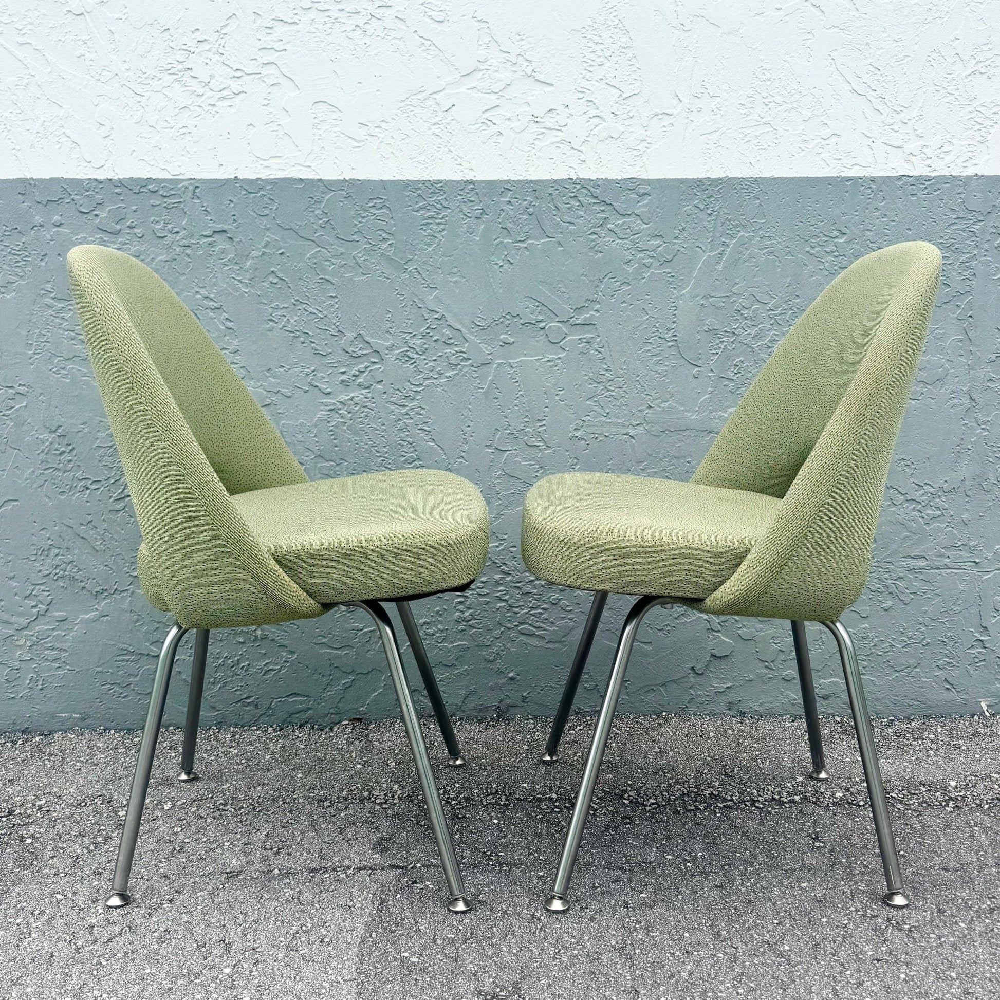 2001 Saarinem Executive Side Chairs for Knoll, Model 72c - Set of 6 Dolphin & Flamingo