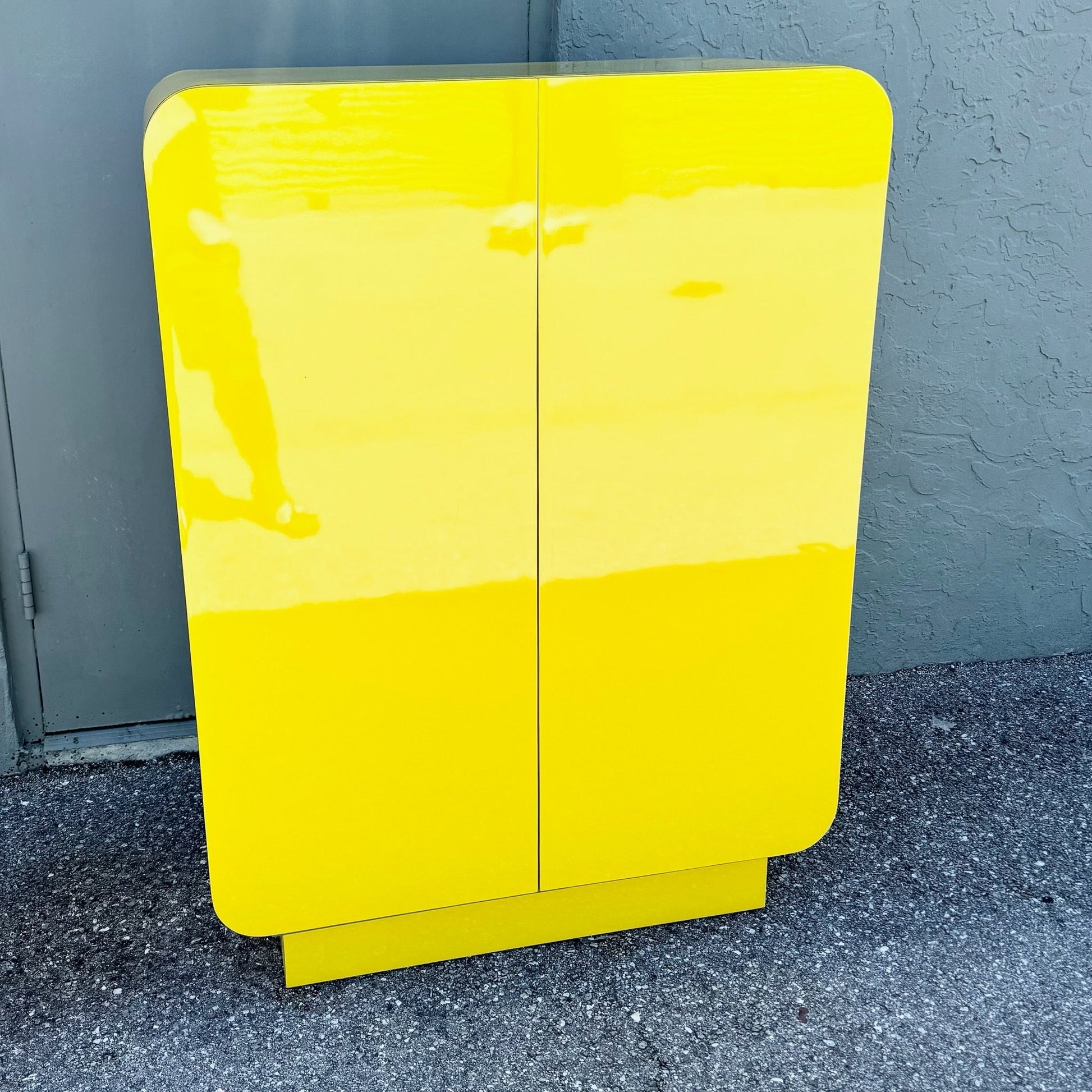 Postmodern Yellow Gloss Laminate Waterfall Cabinet With Gold Accents Dolphin & Flamingo