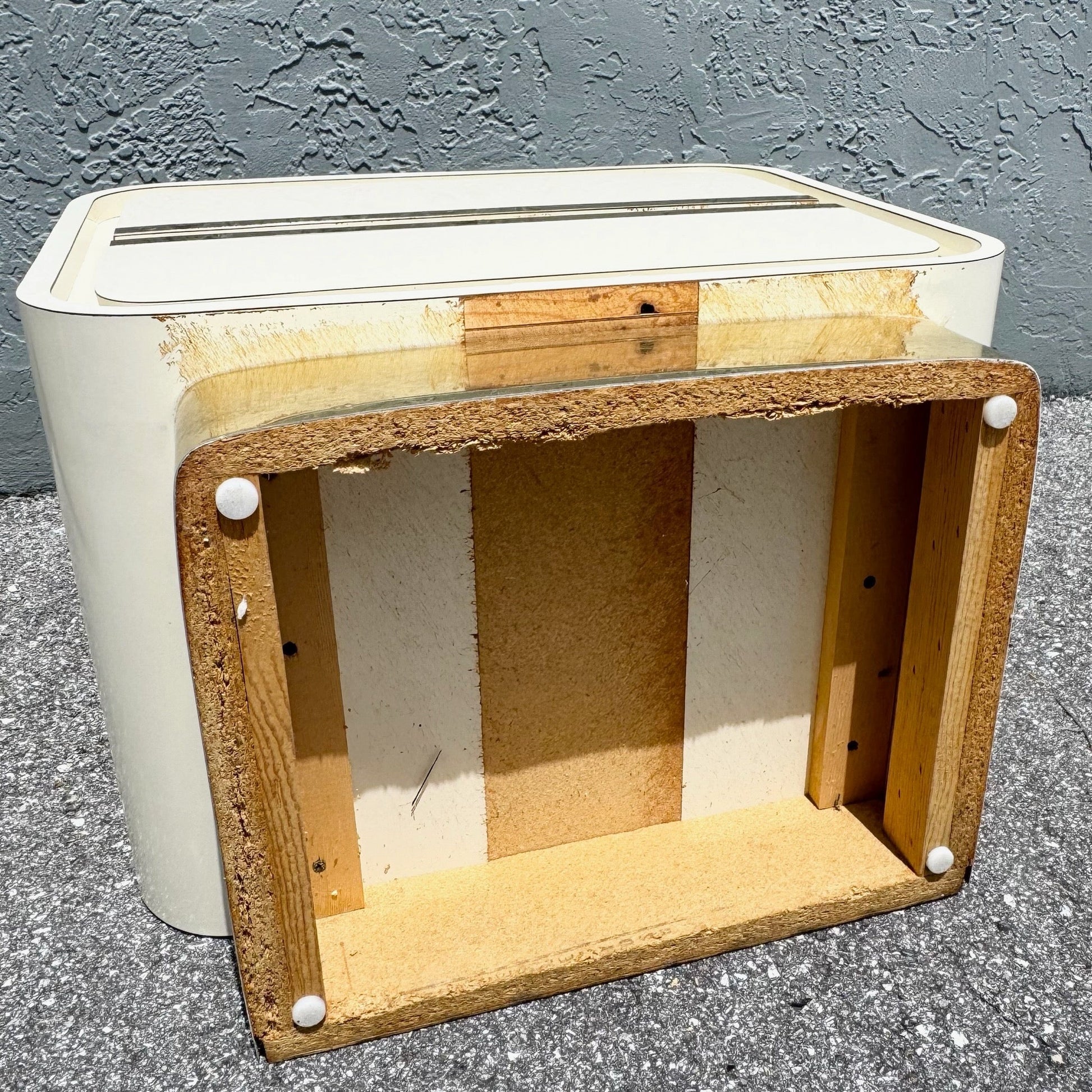 Postmodern Cream Gloss Laminate Waterfall Nightstands With Gold Accents - A Pair Dolphin & Flamingo