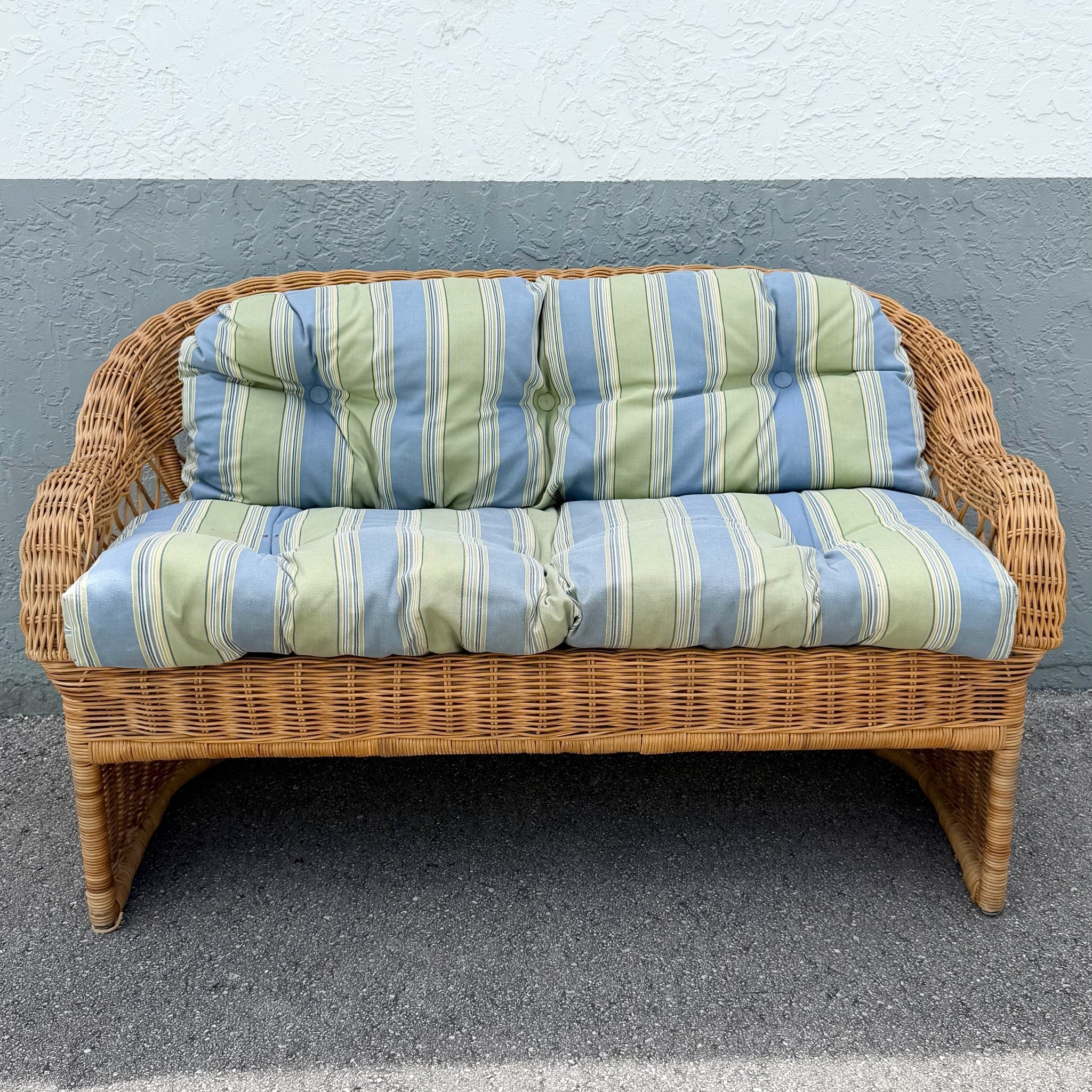Vintage Boho Chic Woven Wicker Love Seat Dolphin & Flamingo