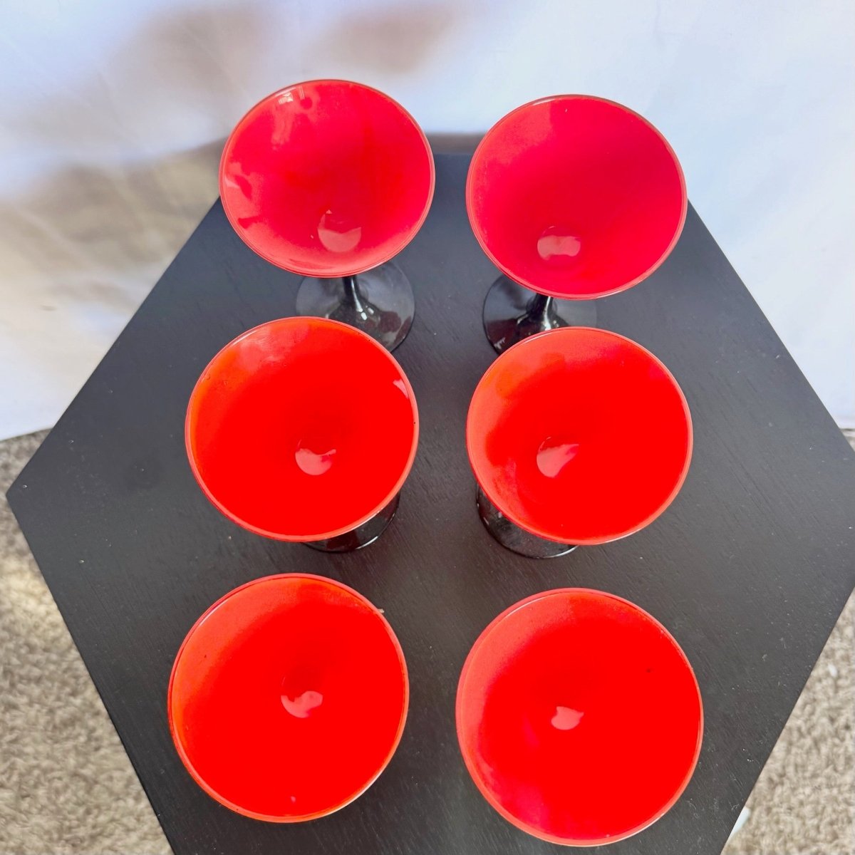 Art Deco Red Cup and Black Stem Glasses - 6 Pieces - Dolphin & Flamingo