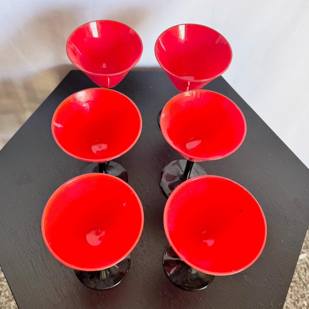 Art Deco Red Cup and Black Stem Glasses - 6 Pieces - Dolphin & Flamingo
