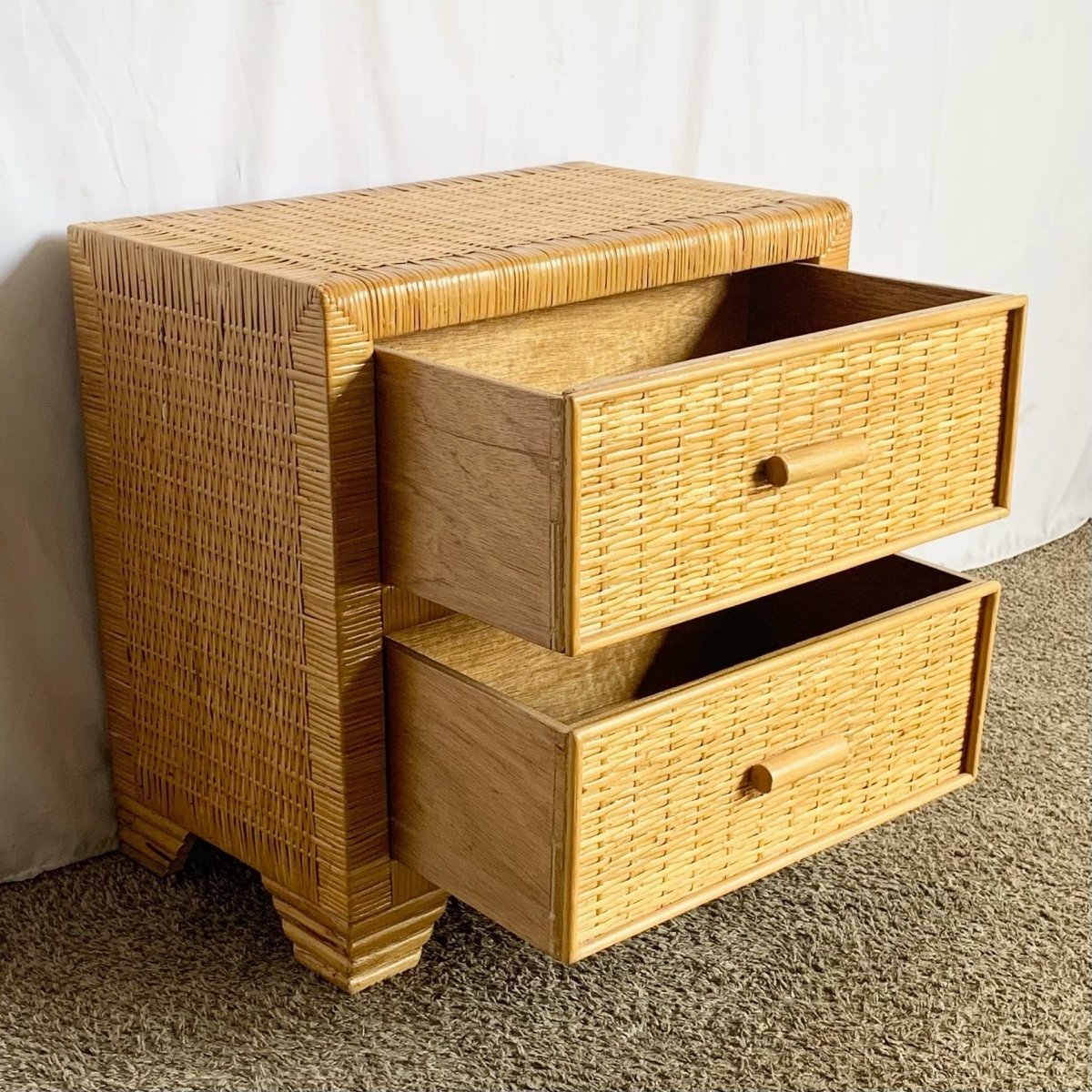 Boho Chic Wicker Nightstand - Dolphin & Flamingo
