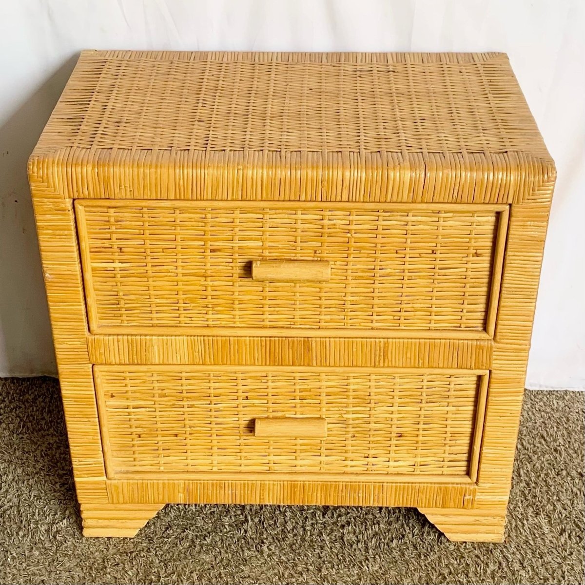 Boho Chic Wicker Nightstand - Dolphin & Flamingo