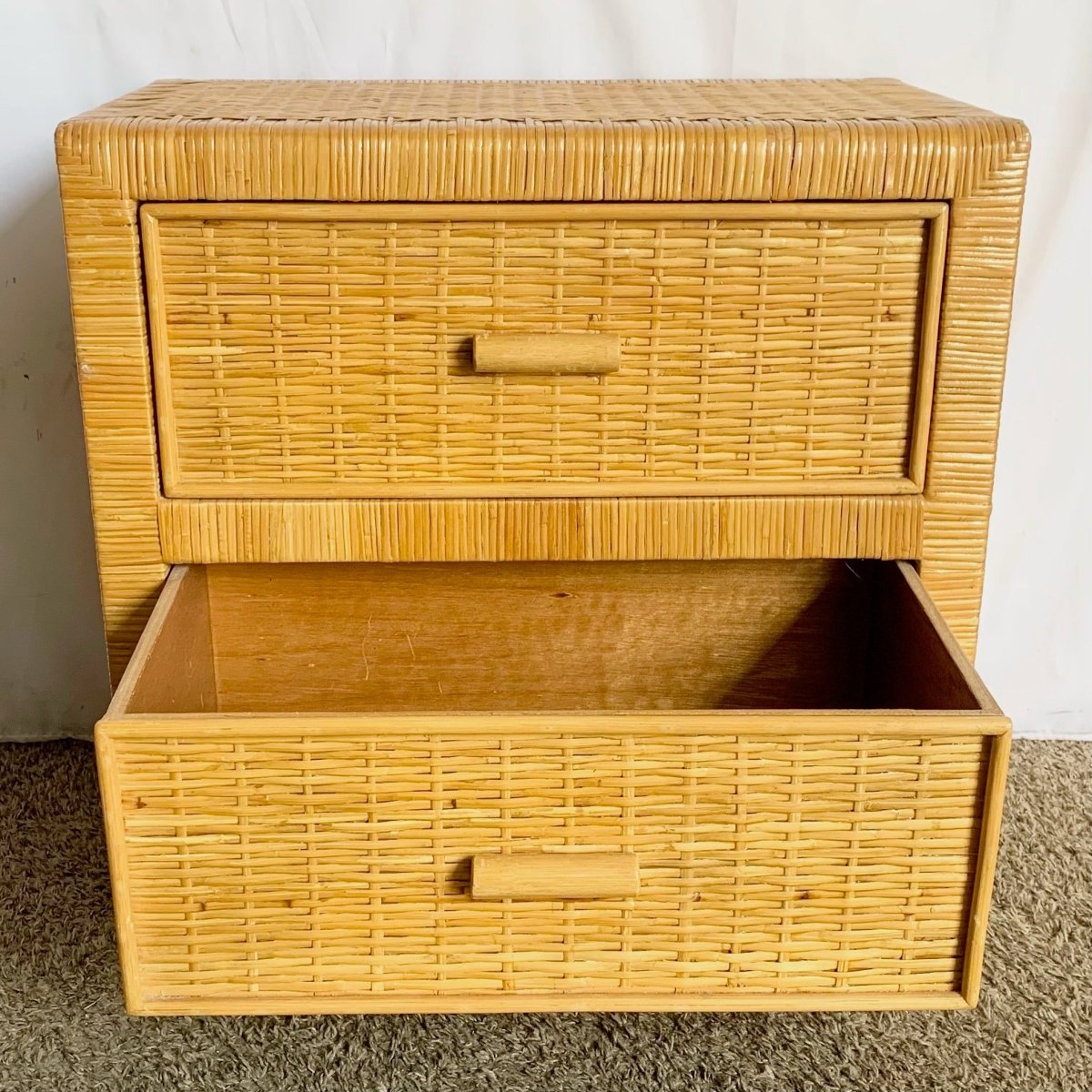 Boho Chic Wicker Nightstand - Dolphin & Flamingo