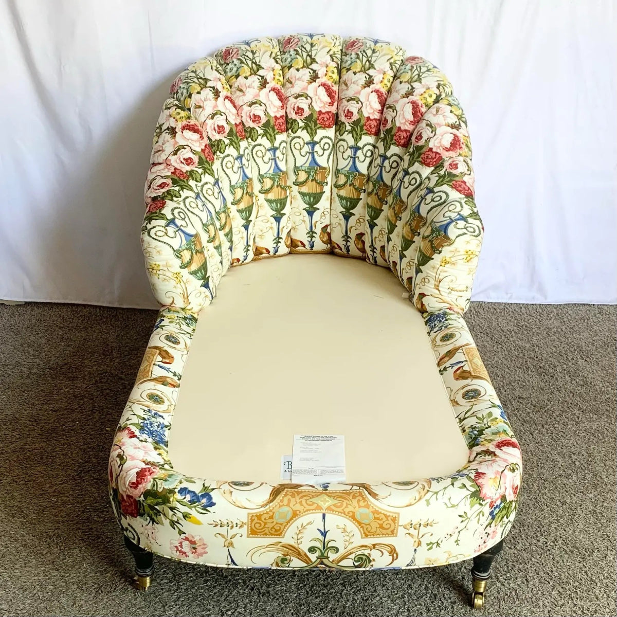 French Provincial Tufted Floral Chaise Lounge - Dolphin & Flamingo