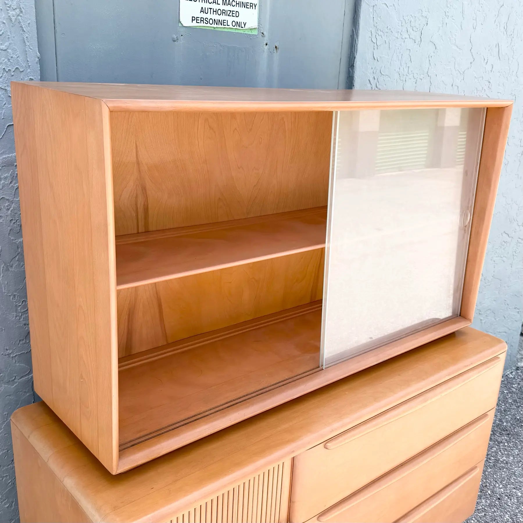Heywood-Wakefield Mid-Century Maple Tambour Door Credenza and Hutch Dolphin & Flamingo