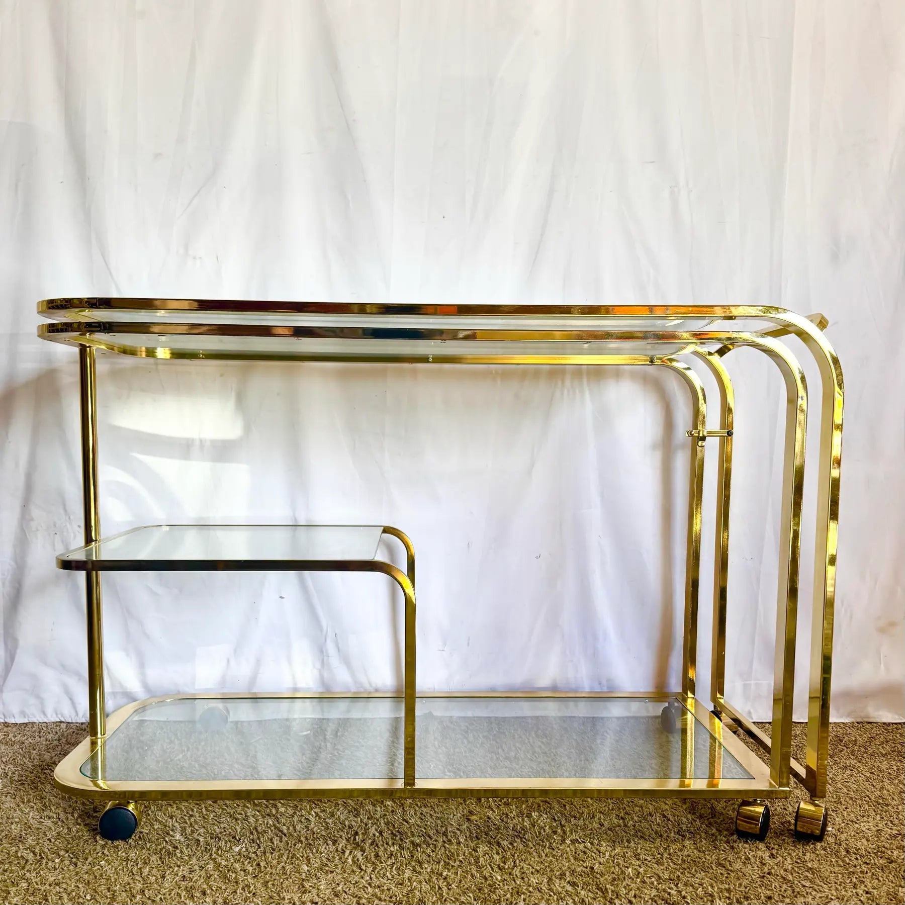 Hollywood Regency Expandable Brass and Glass Bar Cart by Milo Baughman for Dia Dolphin & Flamingo