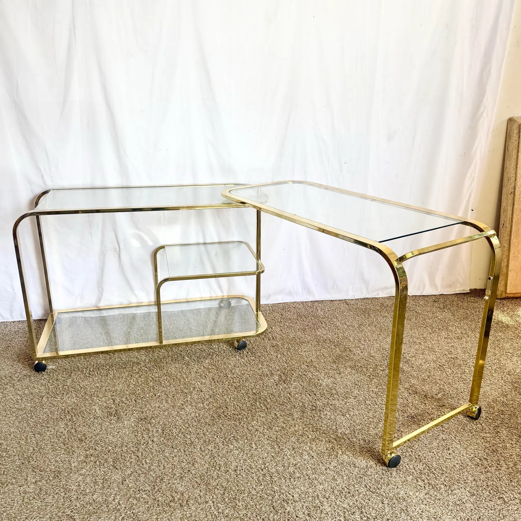 Hollywood Regency Expandable Brass and Glass Bar Cart by Milo Baughman for Dia Dolphin & Flamingo