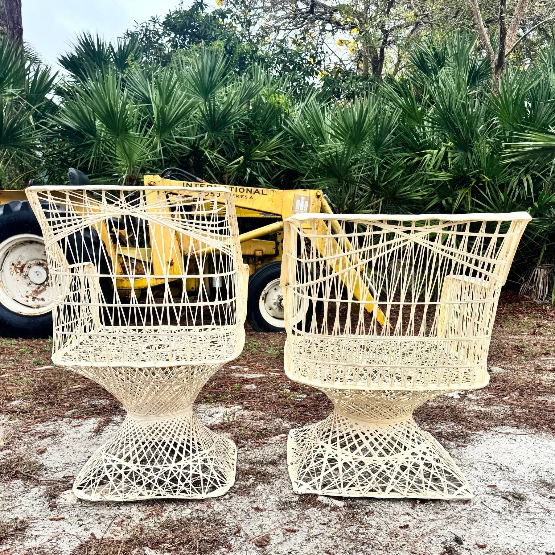 Mid Century Modern Spun Fiberglass Dining Arm Chairs - Set of 4 Dolphin & Flamingo