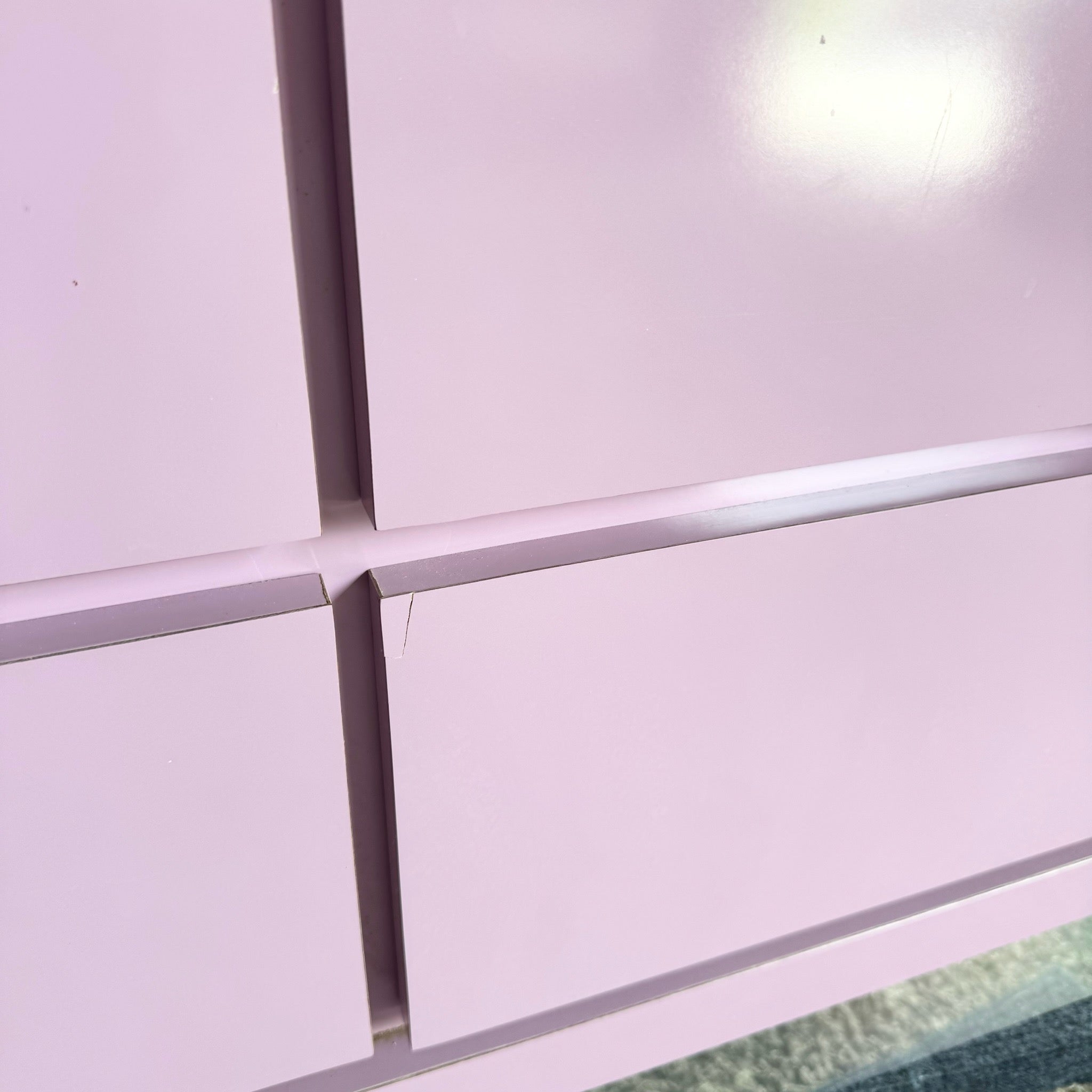 Postmodern Light Purple Gloss Laminate Waterfall Dresser With Chrome Base - Dolphin & Flamingo