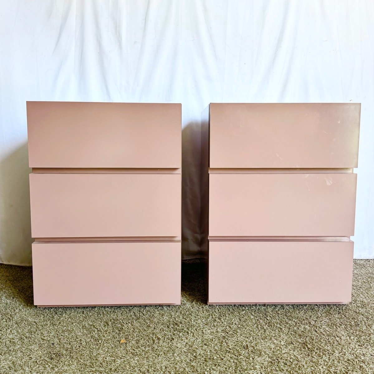 Postmodern Mauve Lacquer Laminate Cubic Commodes/Chests of Drawers/Nightstands - Dolphin & Flamingo