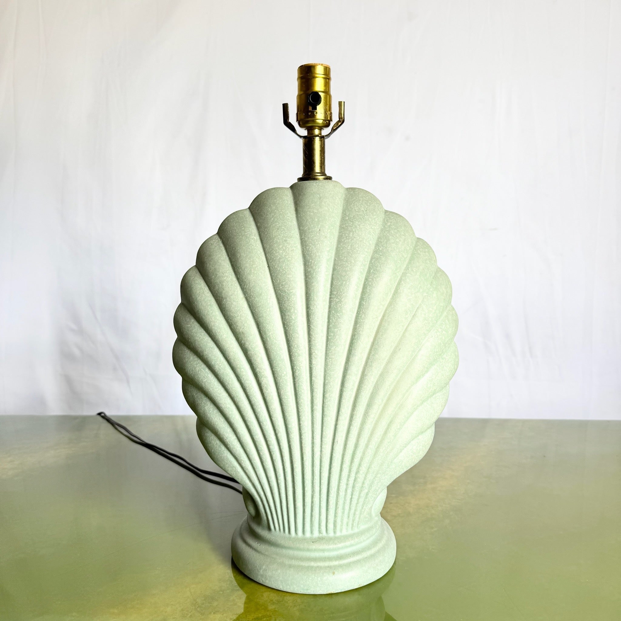 Postmodern Mint Green Ceramic Clam Shell Table Lamp - Dolphin & Flamingo