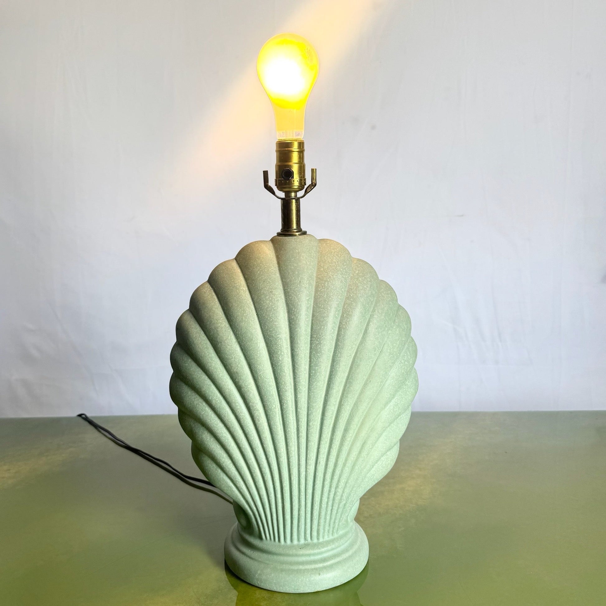 Postmodern Mint Green Ceramic Clam Shell Table Lamp - Dolphin & Flamingo