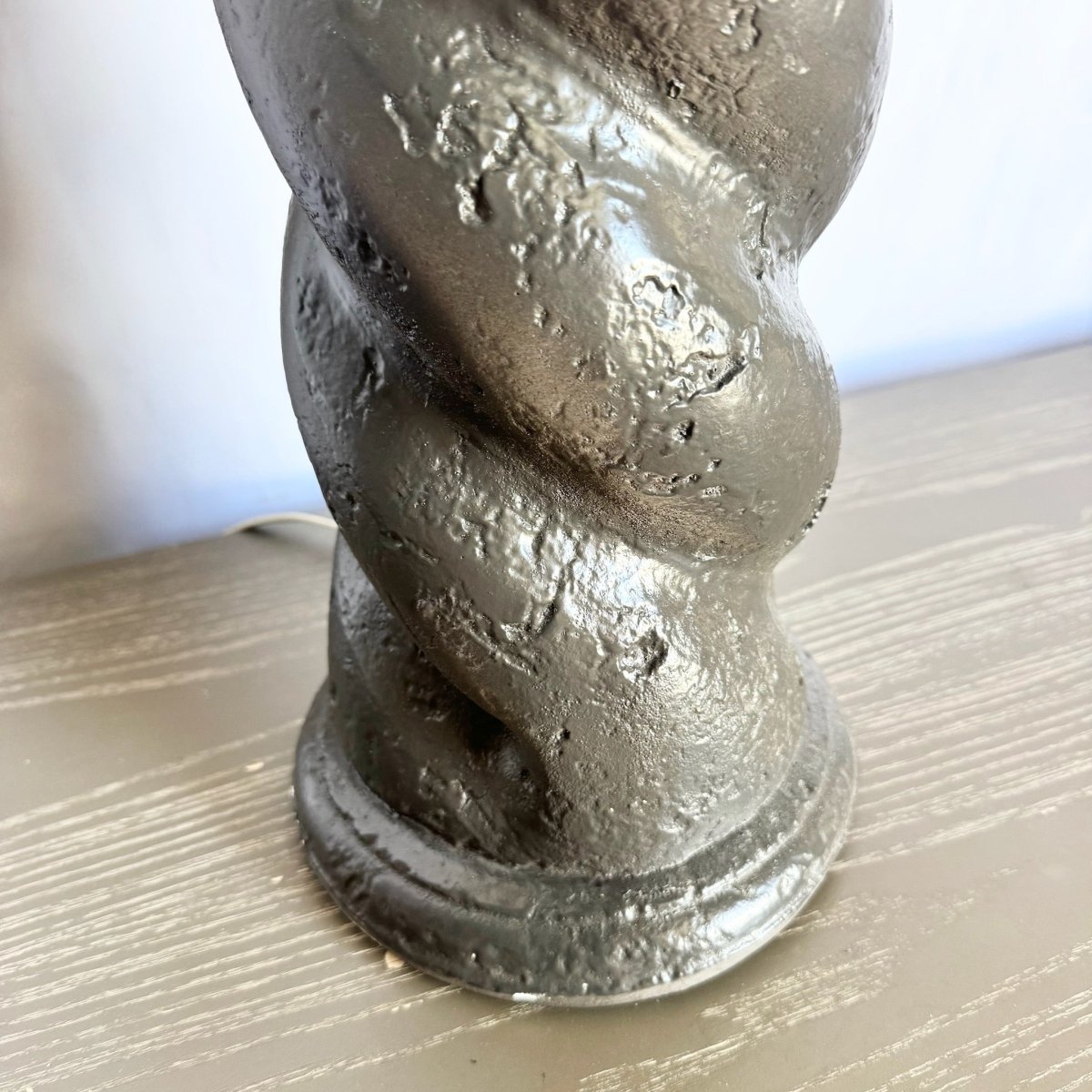 Postmodern Twisted Plaster Brown Table Lamp - Dolphin & Flamingo