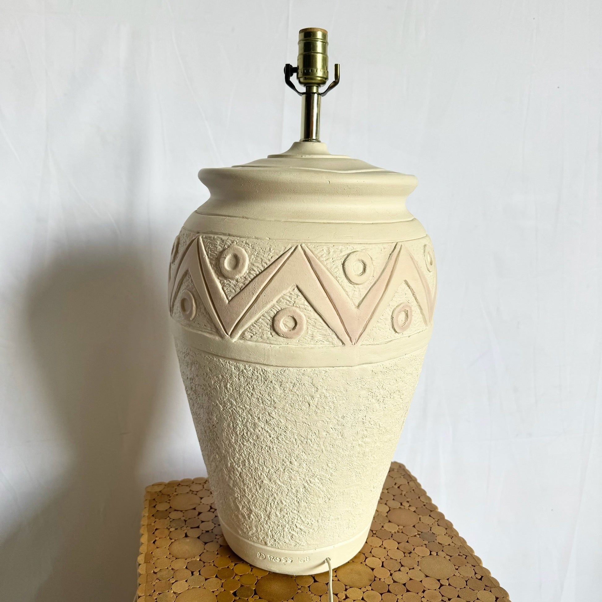 Postmodern White and Pink Sculpted Table Lamp by Ross 1988 - Dolphin & Flamingo