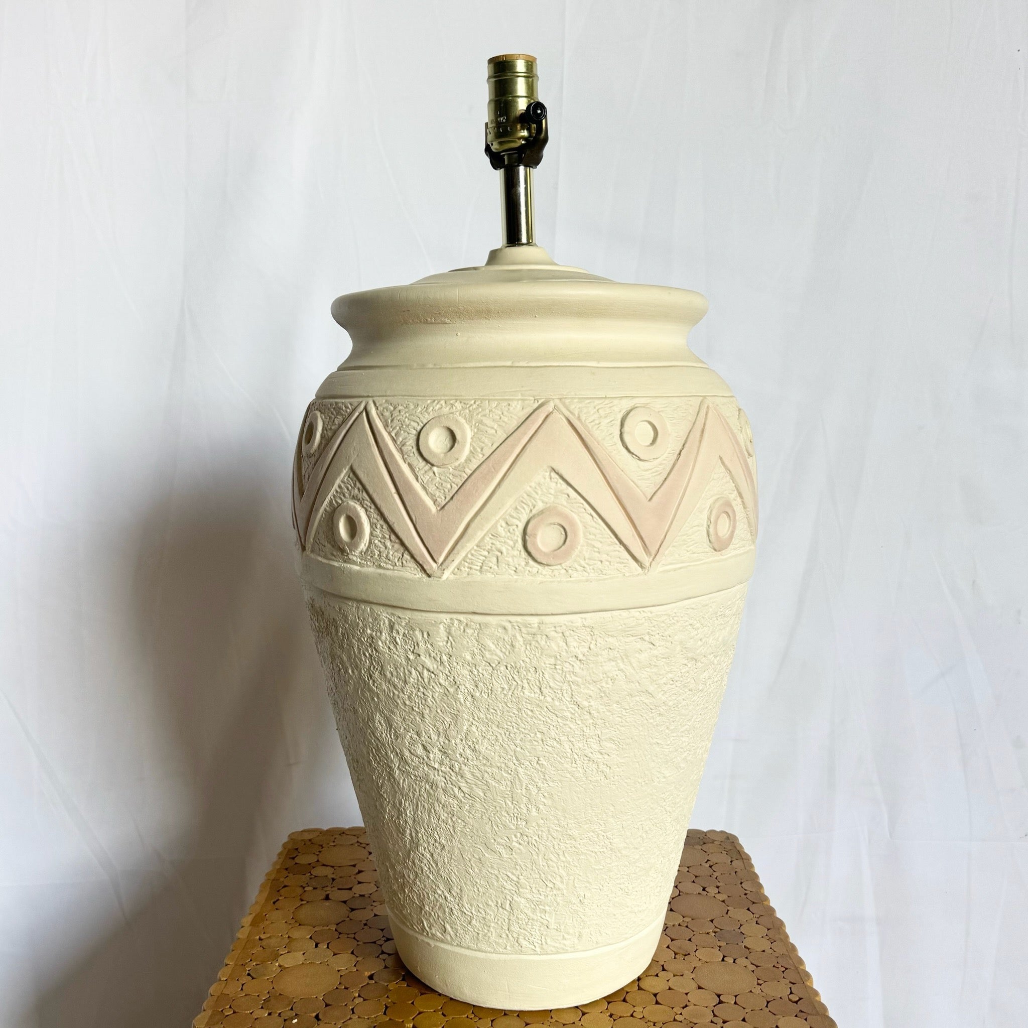 Postmodern White and Pink Sculpted Table Lamp by Ross 1988 - Dolphin & Flamingo