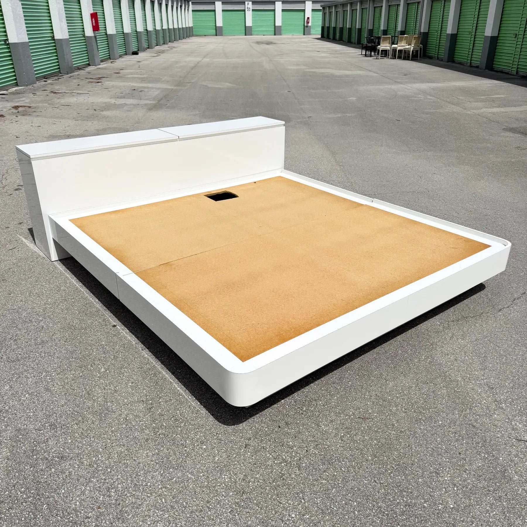 Postmodern White Gloss Laminate King Size Platform Bed With Storage Headboard Dolphin & Flamingo