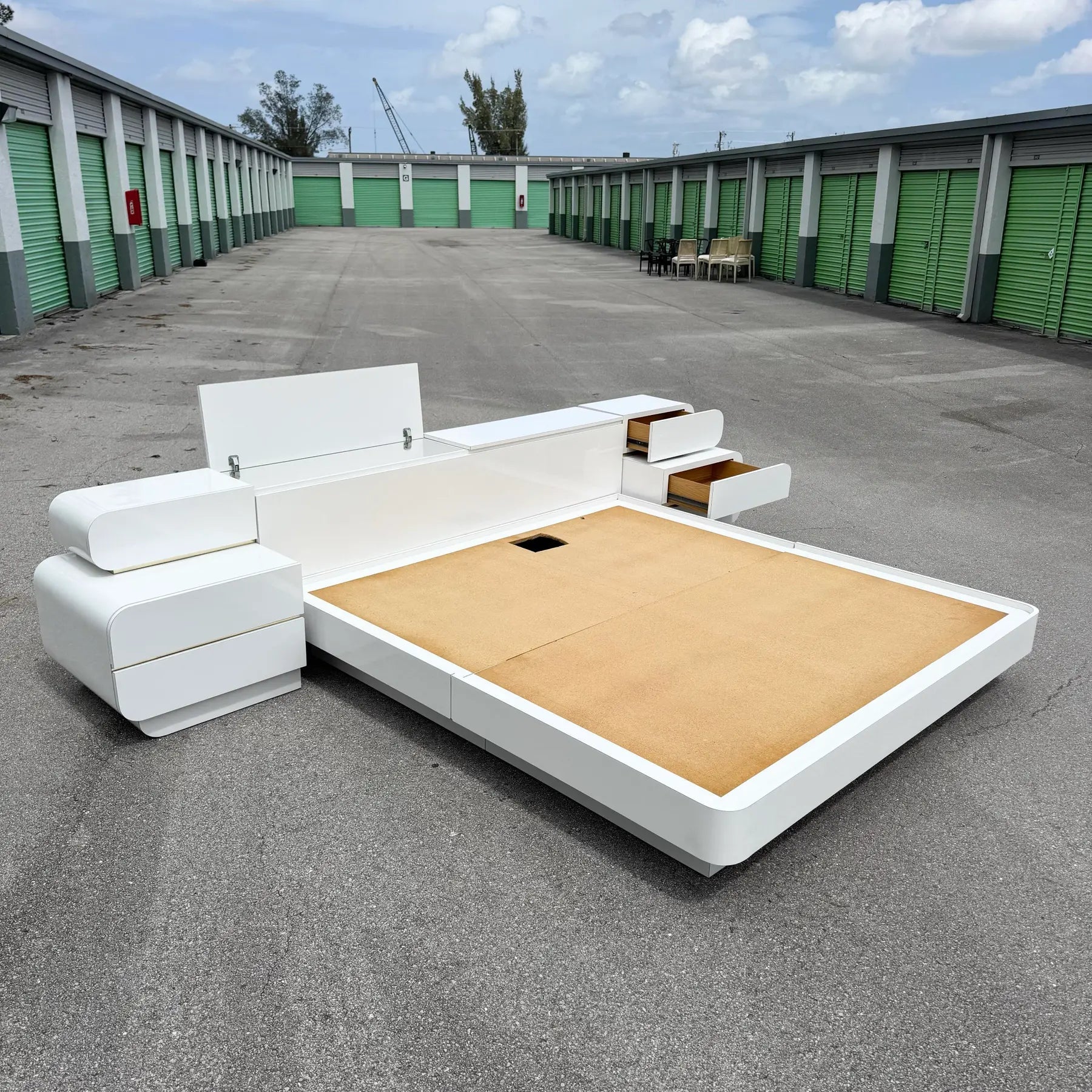 Postmodern White Gloss Laminate King Size Platform Bed With Storage Headboard and Waterfall Nighstands - 4 Pieces Dolphin & Flamingo