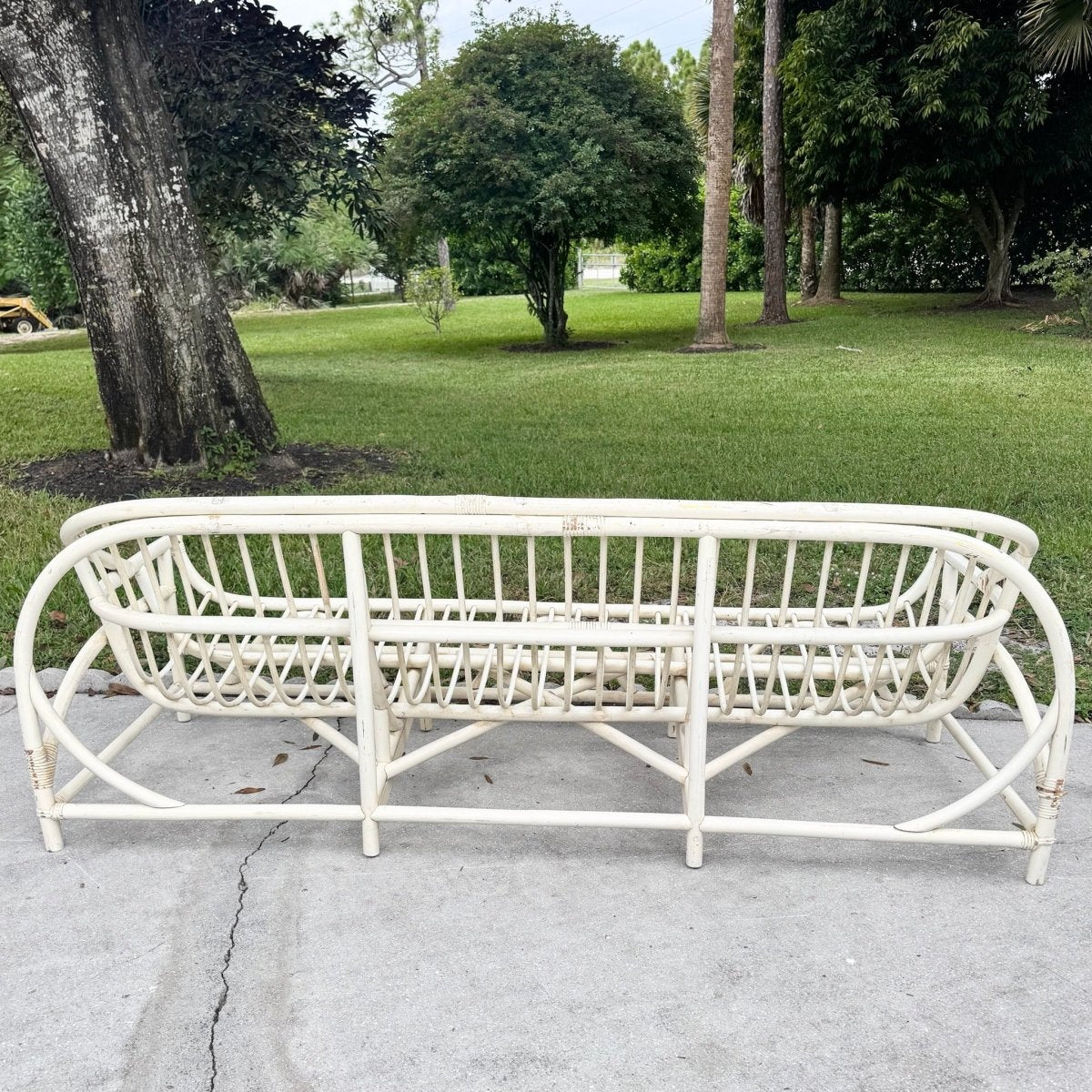 Vintage Coastal Clark Casual Bent Rattan Tufted Sofa - Dolphin & Flamingo