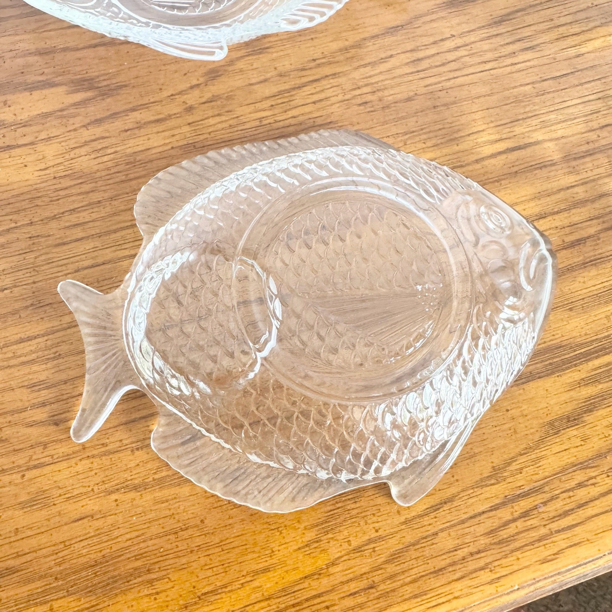 Vintage Pressed Glass Fish Plates - Set of 4 - Dolphin & Flamingo